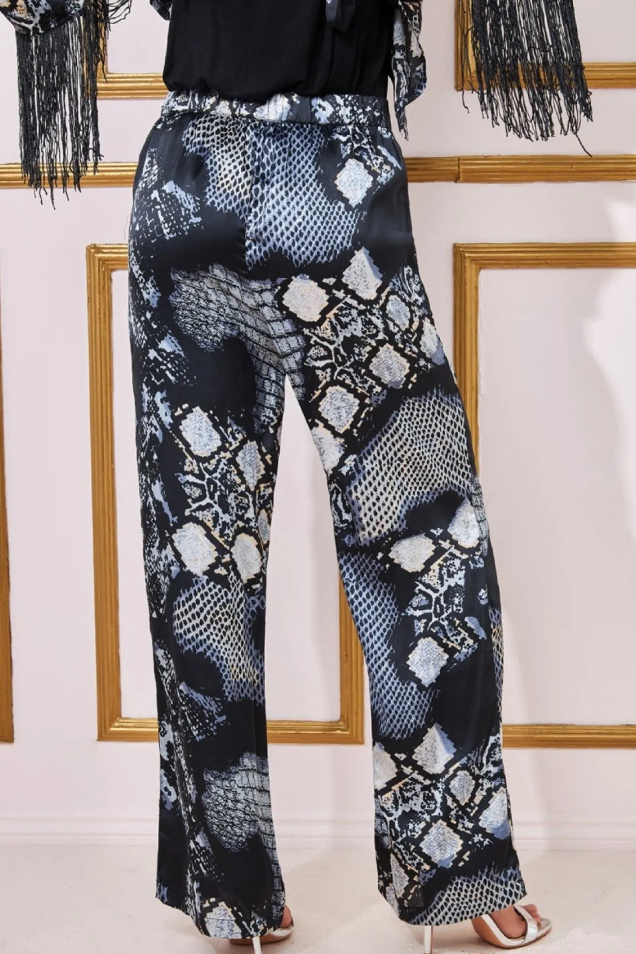 Women * Foil Print Wide Leg Trousers