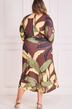 Women * Plus Printed Batwing Wrap Midi Dress