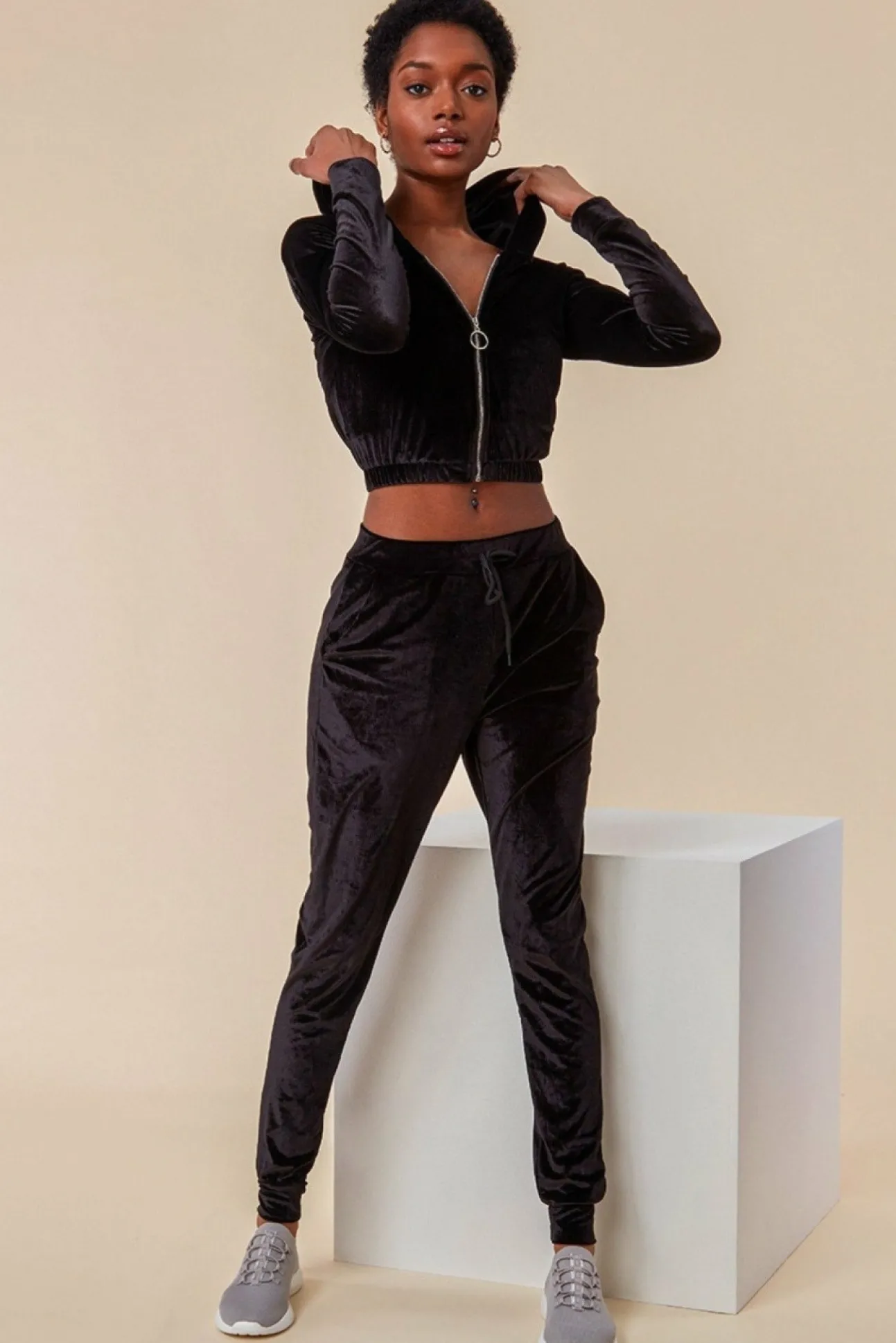 Women Cosmochic Cuffed Ankle Velour Tracksuit