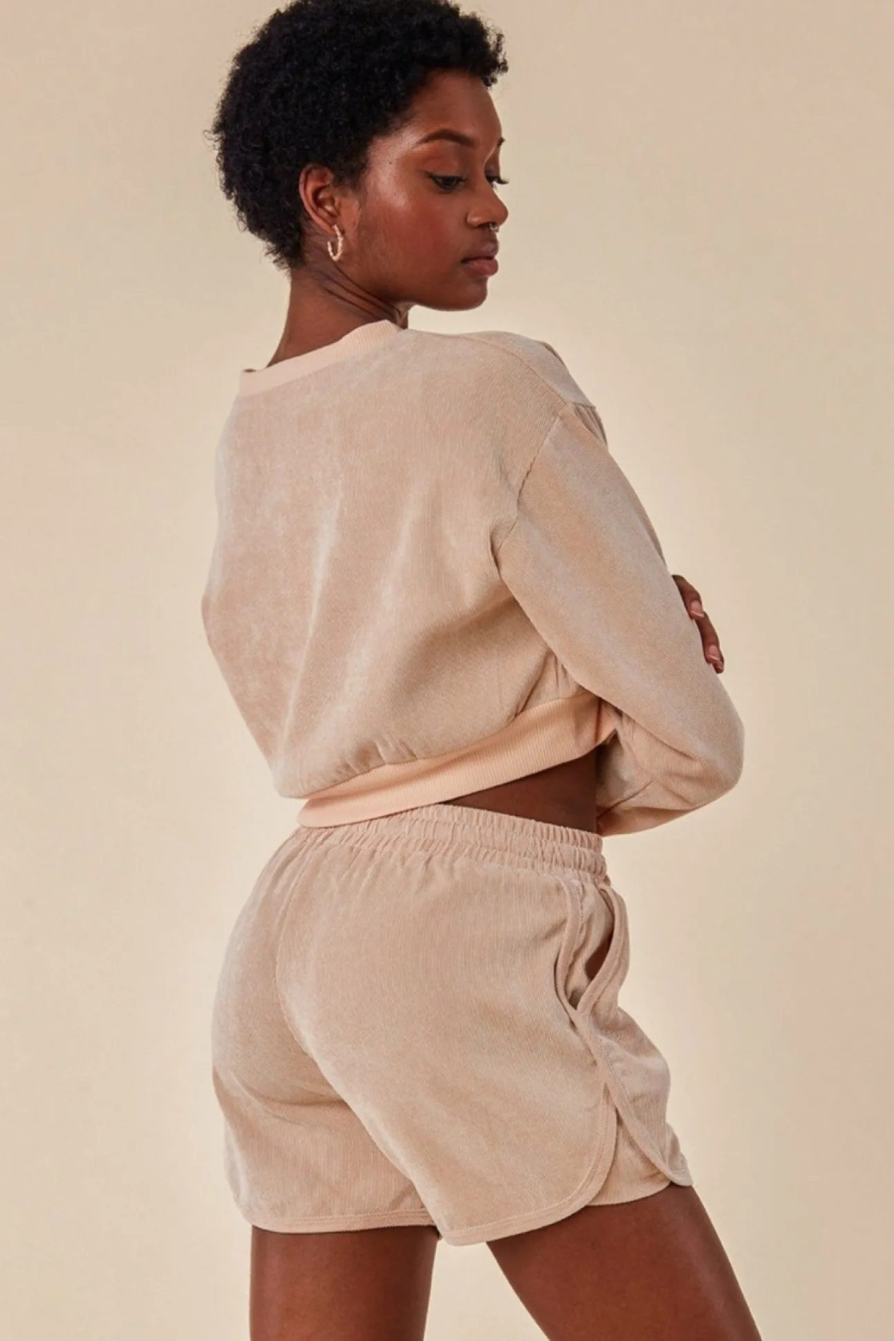 Women Cosmochic Oversized Cropped Jumper & Short Set