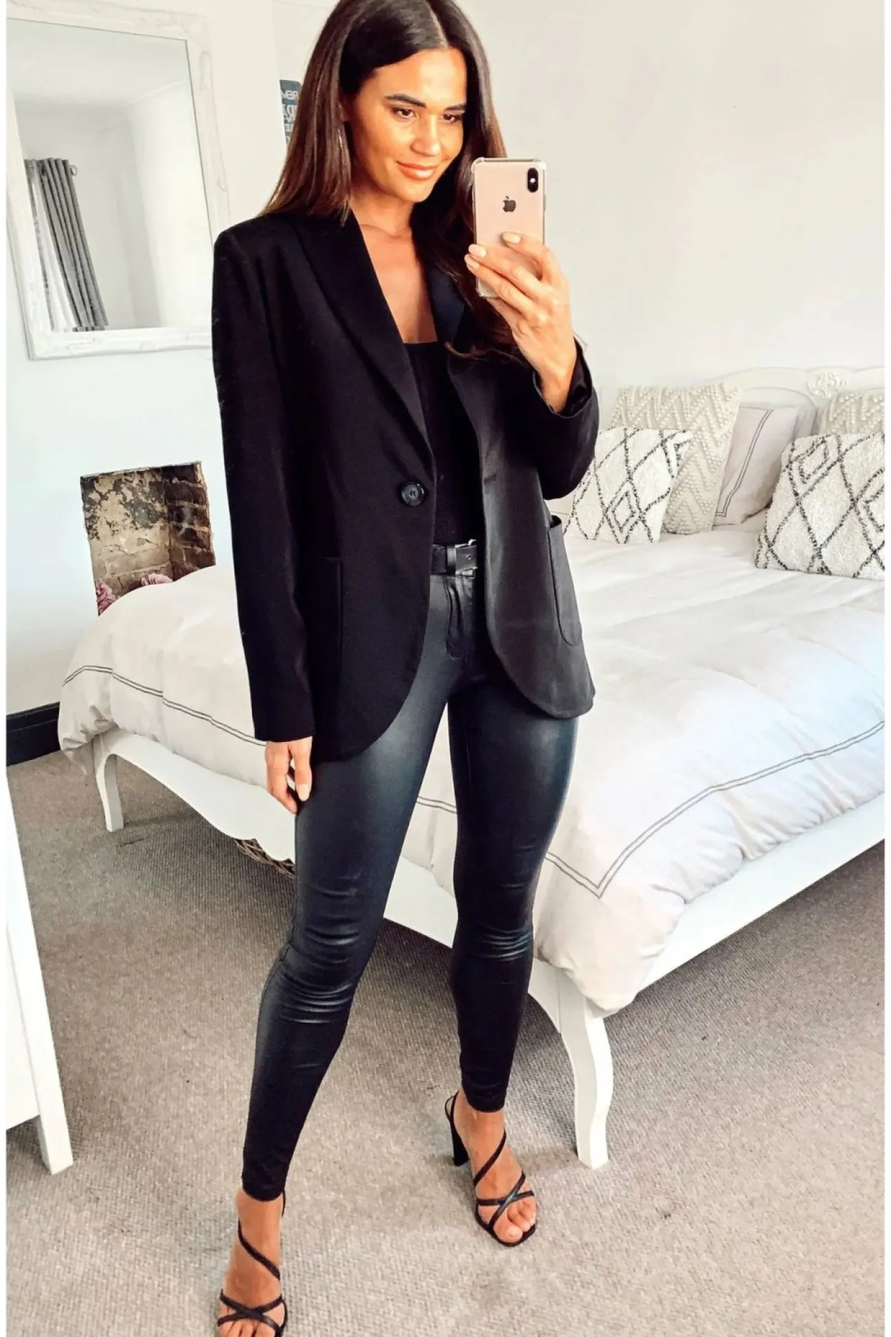 Women De La Creme Fashions Patch Pocket Tailored Fit Blazer
