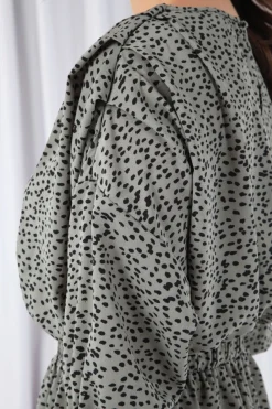 Women Double Second Animal Print Relaxed Shoulder Dress