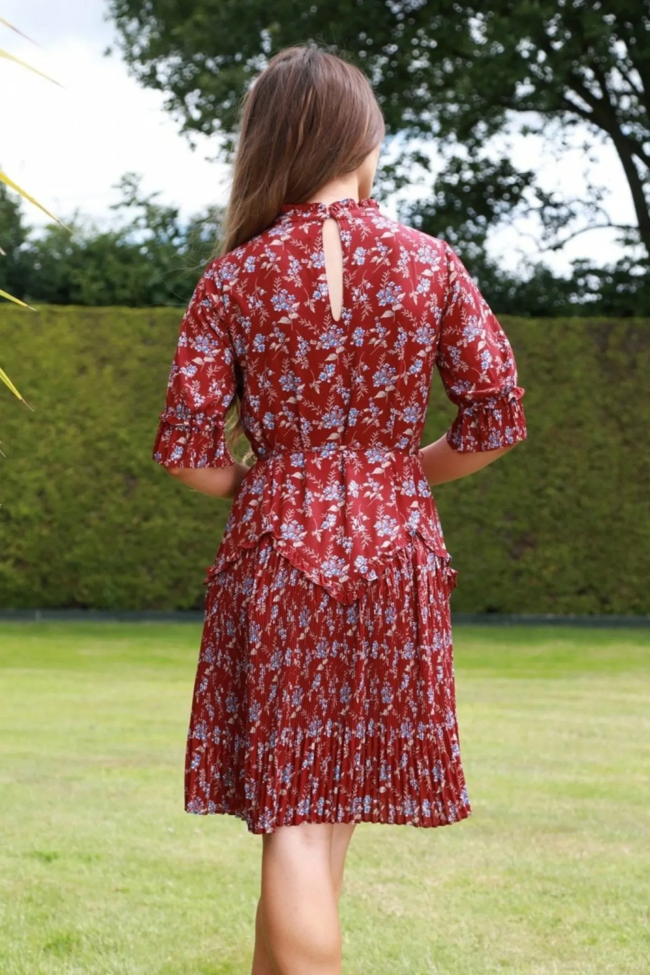 Women Double Second Red Floral Chiffon Pleat Detail Dress