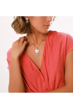 Women Elka London Alexa Square Pendant Necklace