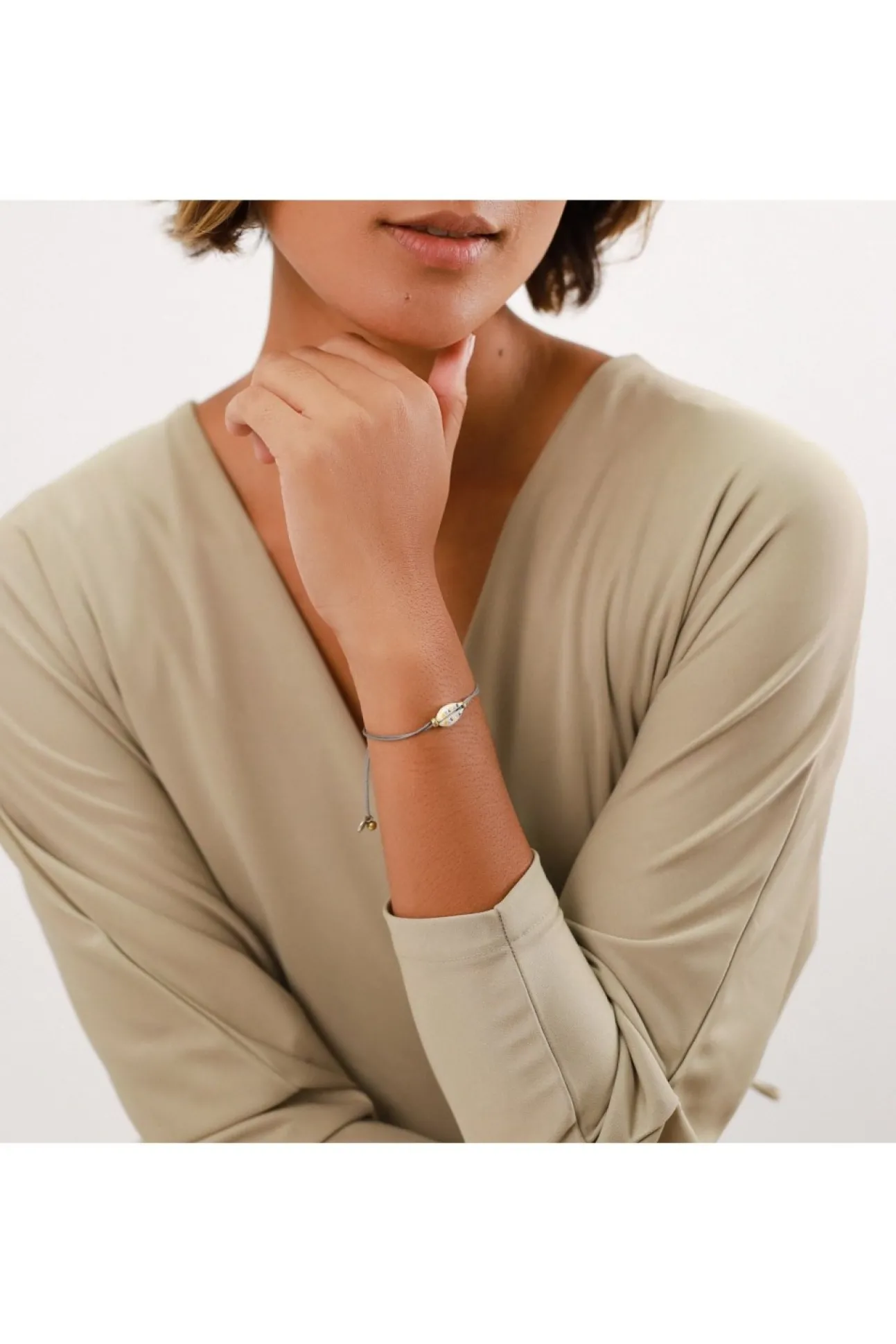 Women Elka London Justine Mini Cowrie Cord Bracelet