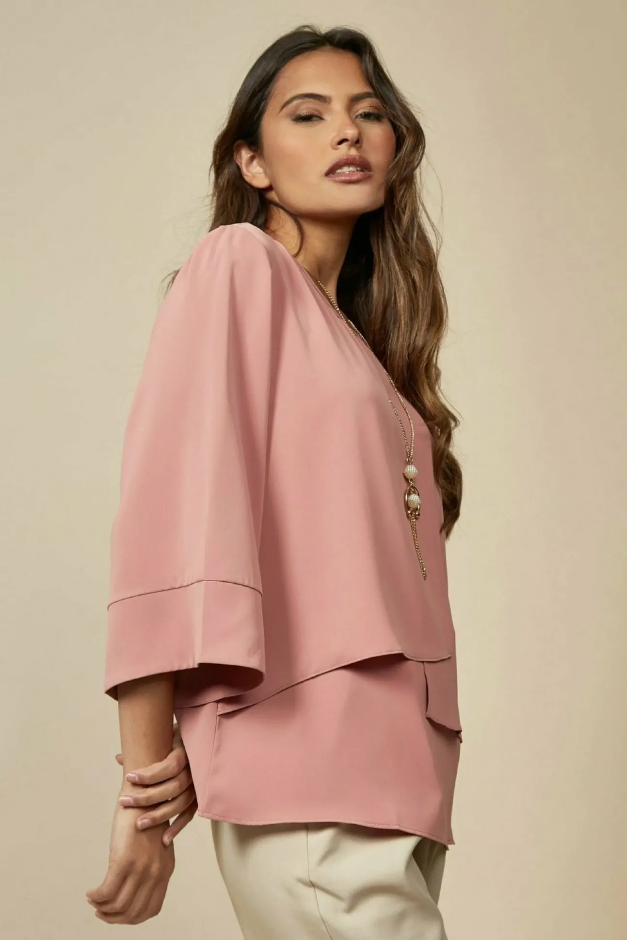 Women Hoxton Gal Layered Top 3/4 Sleeve With Necklace