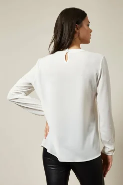 Women Hoxton Gal Oversize Top Ruffle Front Relax Fit Blouse