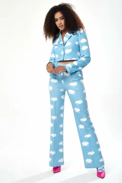 Women Liquorish Cloud Print Crop Blazer In