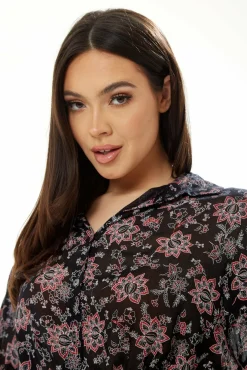 Women Liquorish Floral Print Crop Shirt In