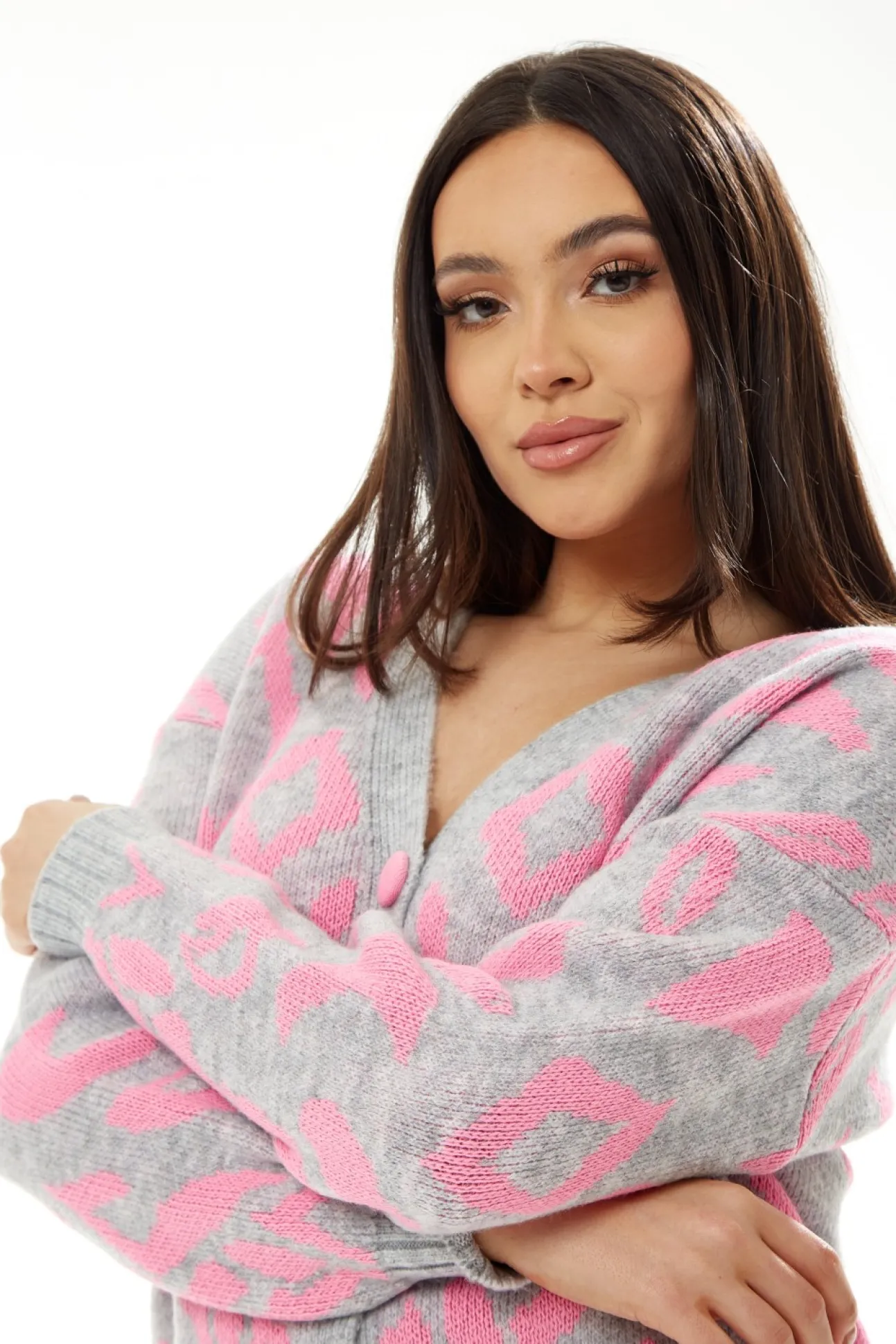 Women Liquorish Geometric Pattern Cardigan In Pink And