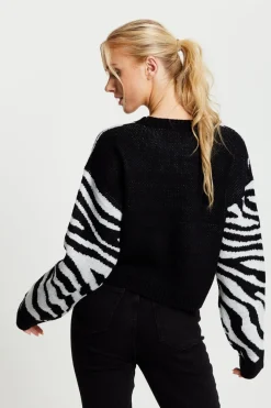 Women Liquorish Heart Jumper In And White Zebra Pattern