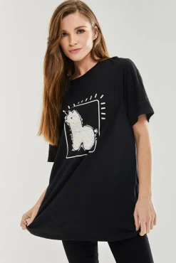 Women Liquorish Llama Oversized T-Shirt In