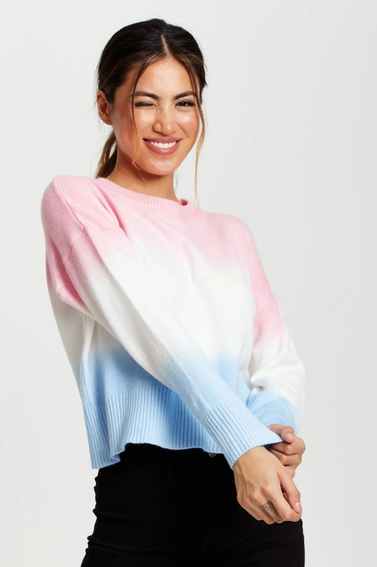 Women Liquorish Ombre Pattern Jumper In Pink, White And Blue