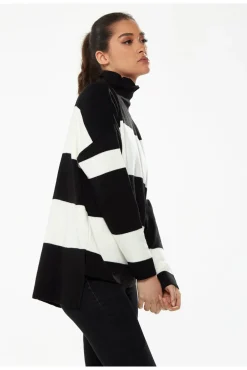 Women Liquorish Roll Neck Jumper In Black & White