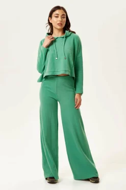 Women Liquorish Wide-Leg Tracksuit Pant In