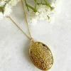 Women Wisteria London Blossom Flower Oval Locket