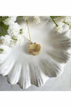 Women Wisteria London Clemmie Clam Shell Locket